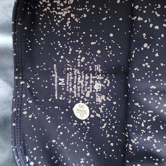 NWT Reflective Galaxy Detail Compression 7/8 Length Leggings - Silver on Navy - Picture 6 of 9